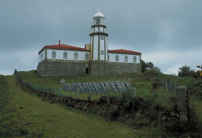 La Autoridad Portuaria impulsará un uso cultural para el futuro del faro de Ons