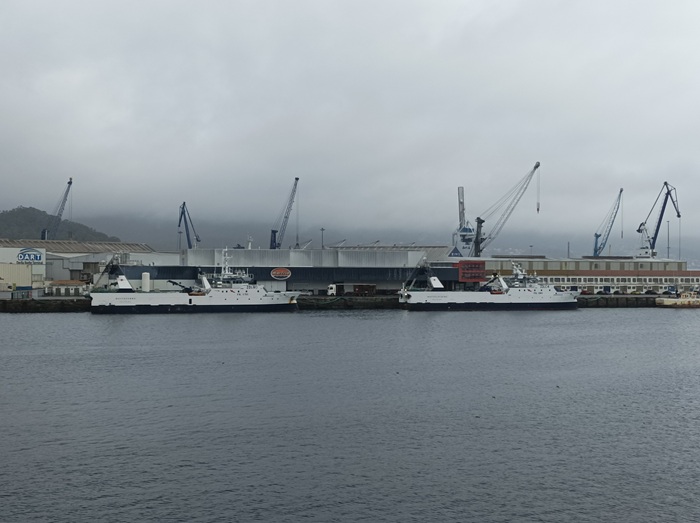 Cuatro buques simultanean descargas de pesca congelada en el puerto