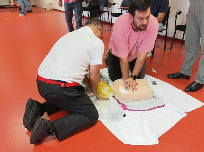 Port Authority Staff Trained in Defibrillator Use