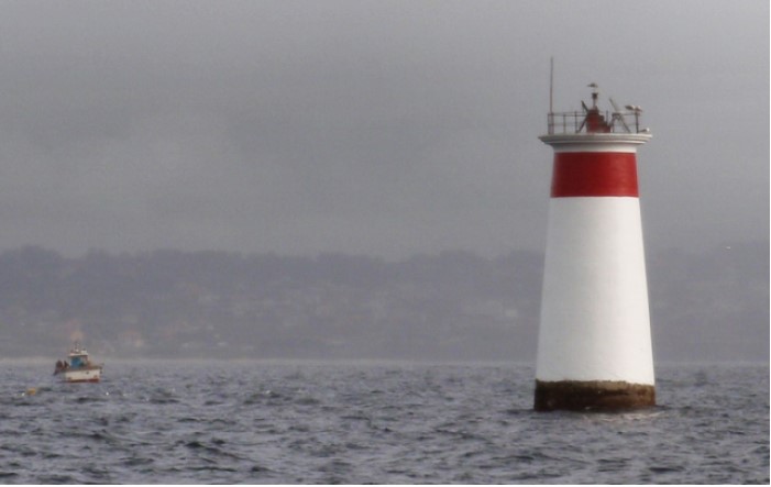 La Autoridad Portuaria licita el proyecto de renovación de las torres baliza de Mourisca y Camoucos
